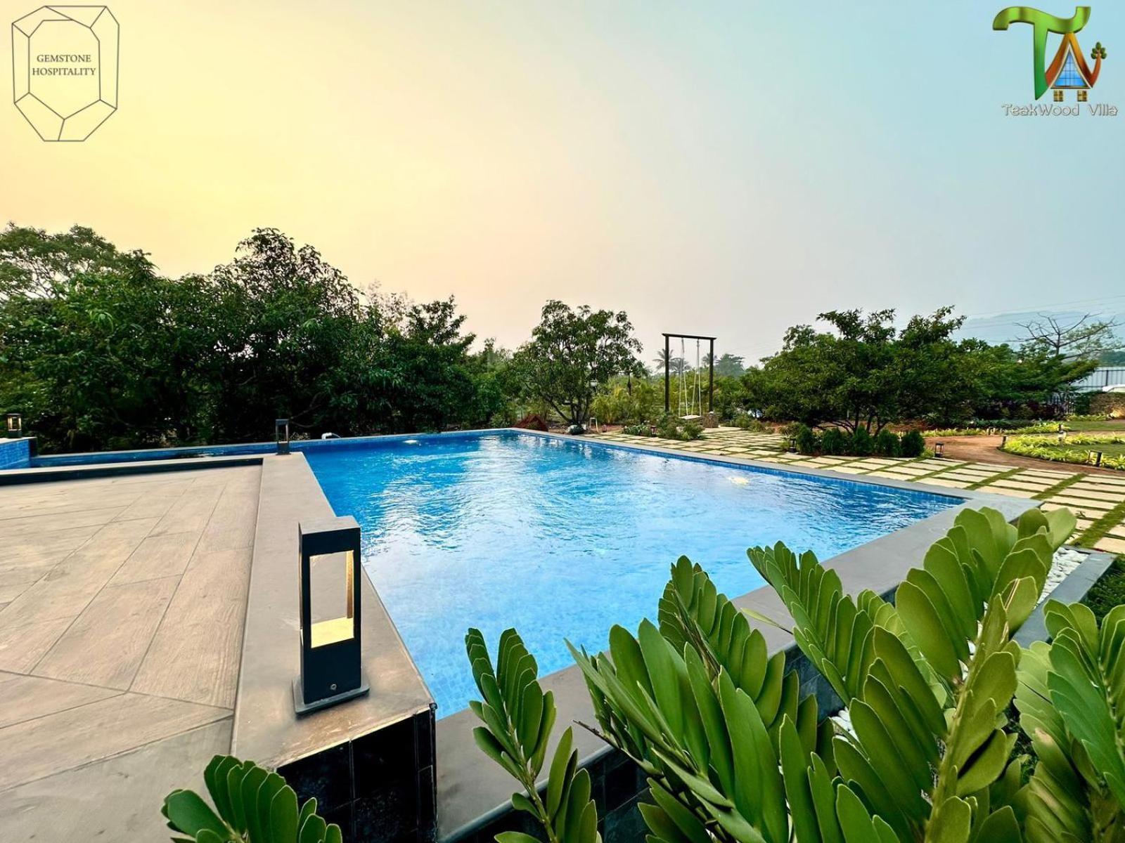 Luxurious 3Bhk W//Pool Teakwood Villa By Gemstone Hospitality Alībāg Exterior foto